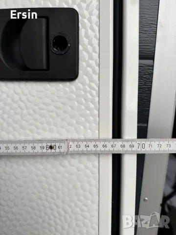 Оригинална багажна врата за Каравана Fendt (На средната част се слага лайсна) Цена 650.00 лева, снимка 11 - Къмпинг мебели - 48450313