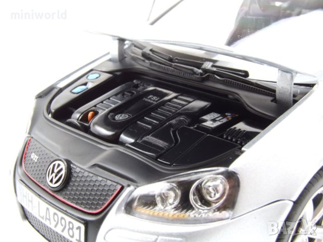 VW Golf 5 GTI Pirelli 2007 - мащаб 1:18 на Norev всичко отваряемо нов в кутия, снимка 5 - Колекции - 43116653