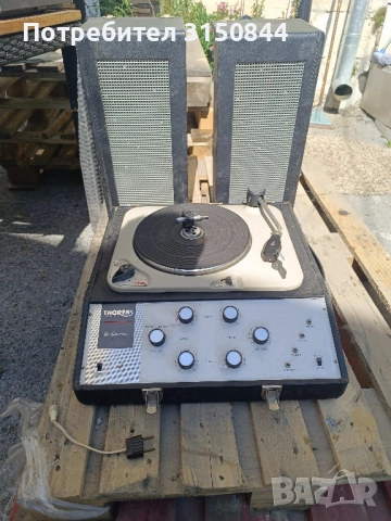 Thorens Les Gémeaux,лампов Грамофон