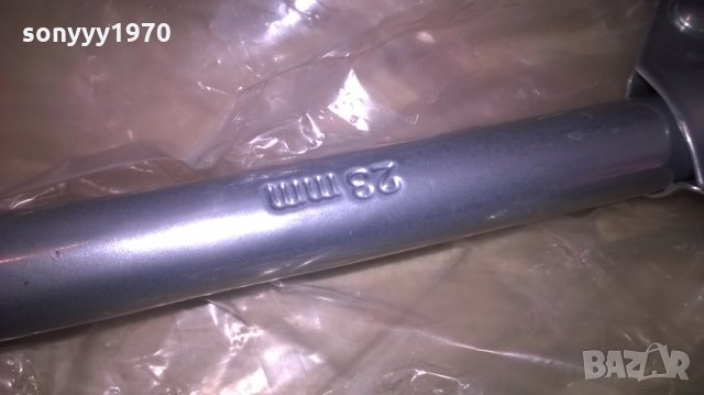 кръстчка за гуми 17/19/21/23мм-нов ключ УСИЛЕН-35Х35СМ, снимка 5 - Аксесоари и консумативи - 27409516