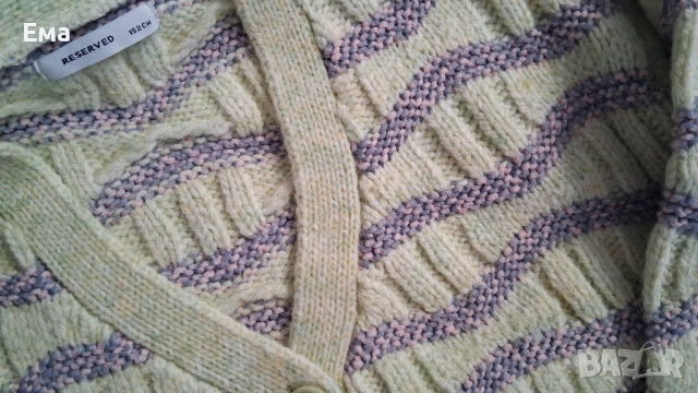 Детска плетена жилетка, снимка 2 - Детски пуловери и жилетки - 52213116