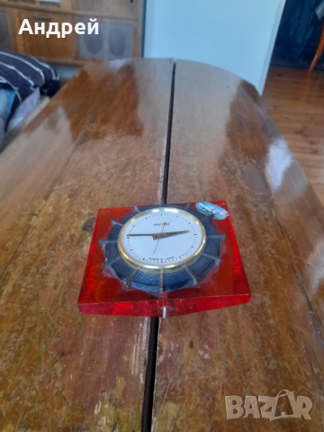 Стар настолен часовник,будилник Мълния,Molnija