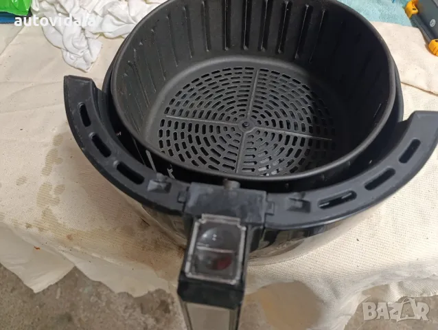  Air Fryer Princess 182050, 5.2л., Дигитален  1800W, Черен за части , снимка 13 - Фритюрници - 48940583