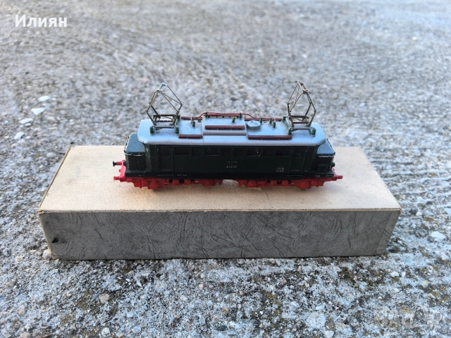 Локомотив на piko, снимка 2 - Антикварни и старинни предмети - 51807698