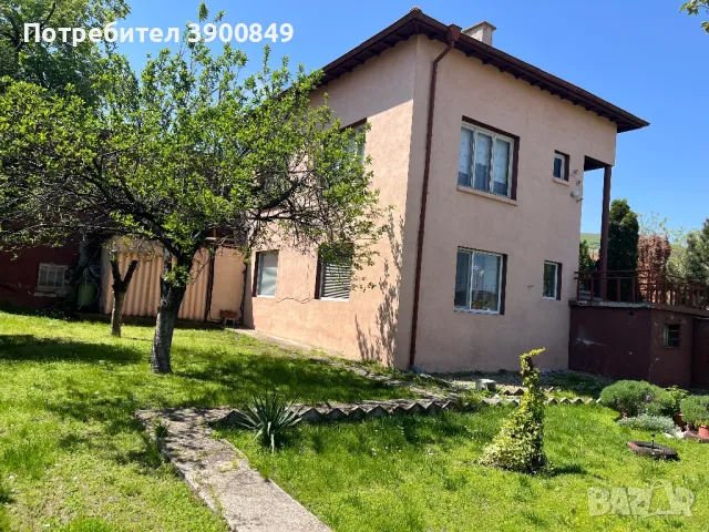 Къща в центъра на гр.Куклен, снимка 2 - Къщи - 50087370