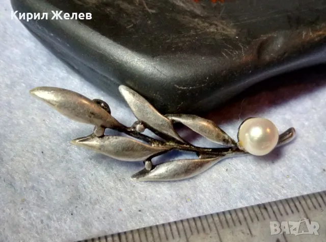 Старинна ФЛОРАЛНА ПЕРЛЕНА СРЕБЪРНА БРОШКА ЛАКИРАНО СРЕБРО ВИСОКА ПРОБА с ЕСТЕСТВЕНА БЯЛА ПЕРЛА 48255, снимка 8 - Антикварни и старинни предмети - 48901232