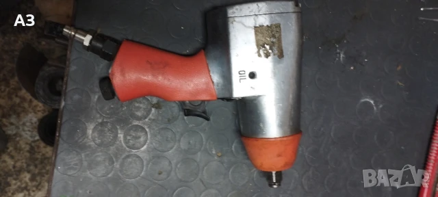 Продавам пневматичен гайковерт, снимка 2 - Хидравлични и пневматични чукове - 50538291