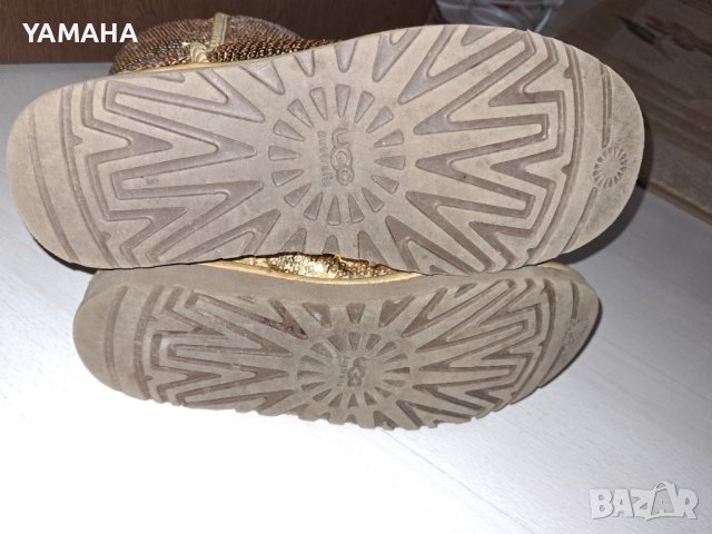 UGG  Дамски  Ботуши 39, снимка 4 - Дамски ботуши - 43243212