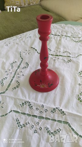 Ръчно рисуван дървен свещник в червено , снимка 8 - Други - 39050138
