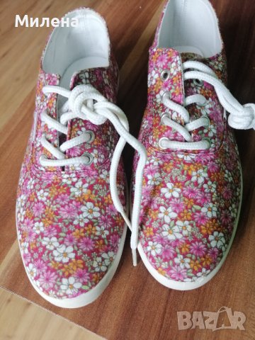 Сникърси на цветя 