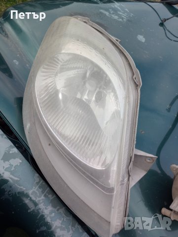 Десен фар Опел виваро рено трафик