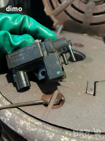 вакуум клапан Toyota d-4d 25819-0R019, снимка 2 - Части - 49563723