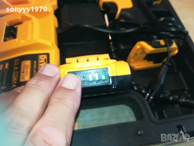dewalt li-ion куфар с винтоверт комплект 1504211602, снимка 10 - Винтоверти - 32560774