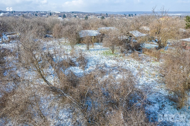Продавам голям парцел 2.4 дка с масивни стопански сгради в с. Сушица, снимка 4 - Парцели - 53463102