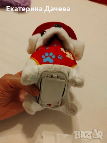 Продавам ходещо и лаещо плюшено кученце Пес Патрул , снимка 2 - Плюшени играчки - 51695256