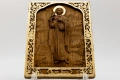 Позлатена релефна икона на Свети Мъченик Трифон от масивен дъб, снимка 1