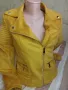 Уникално дамско яке цвят горчица със сваляща се яка размер S, снимка 2
