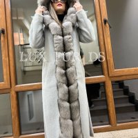 Луксозно палто от ЛАМА И ЛИСИЦА, размер С, снимка 1 - Палта, манта - 28805100