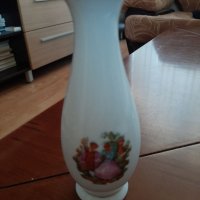 Порцеланова ваза, снимка 1 - Вази - 34993586