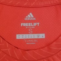 Adidas FreeLift Fitted Shirt оригинална тениска S Адидас фланелка, снимка 3 - Спортни дрехи, екипи - 33606228