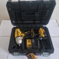 Продавам Акумулаторен Ударен Винтоверт с квадрат 1/2 Dewalt 899, снимка 3 - Винтоверти - 42927031