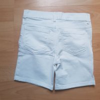 Маркови бяли къси дънки  и блуза за момче , снимка 2 - Детски къси панталони - 28795309