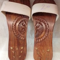 Дървени сандали
