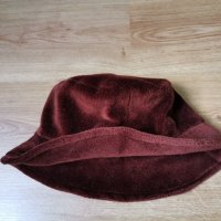 Кафява шапка от плюш с периферия, снимка 3 - Шапки - 34913448