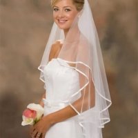 Бял булчински воал с гребен 2022 късо средна цена евтин софийски тюл, снимка 5 - Сватбени рокли - 35255619