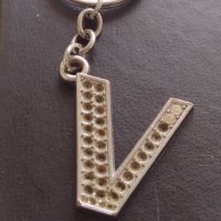 Метален ключодържател буква V много красив стилен дизайн 18043, снимка 2 - Други - 43656318