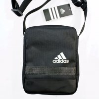 Adidas чанта оригинална H131, снимка 1 - Чанти - 19851338