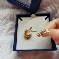 Сваровски подарете си качеството Swarovski обеци, снимка 1 - Обеци - 34820406