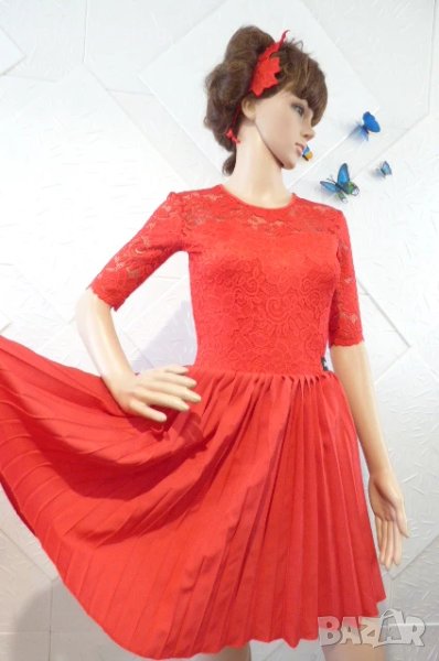 Червена детска рокля за спортни танци с дантела, снимка 1