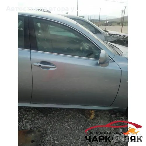 Врата предна дясна Лексус IS220, снимка 1