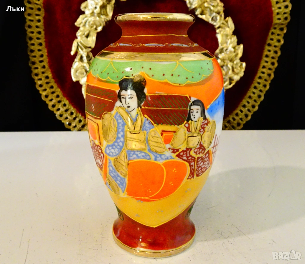 Ваза Satsuma,японски костен порцелан,злато. , снимка 1