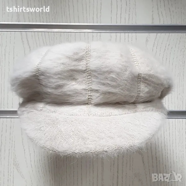 Нова зимна дамска пухена шапка baker boy в бял цвят, снимка 1