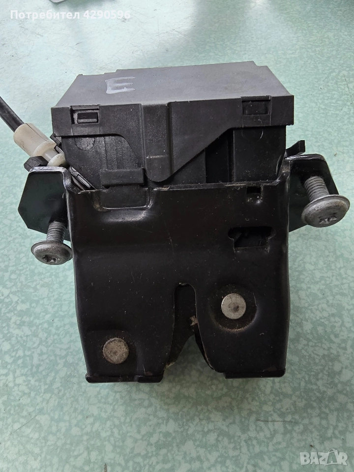 Брава заден капак багажник A1717500085 Mercedes C 203 / E 211 / CLS / Мерцедес , снимка 1