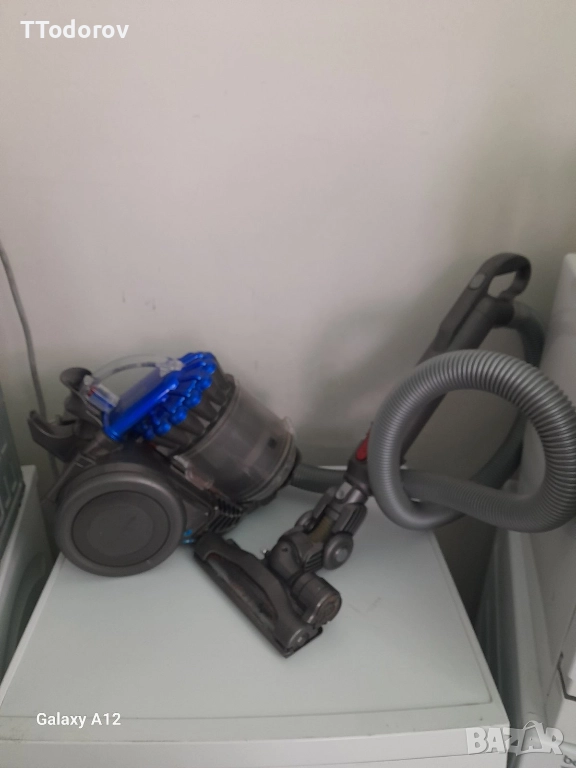 Прахосмукачка с контейнер Dyson Dc22, 1100 W , снимка 1