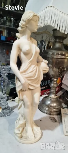 Статуетка от алабастър - 32 см., снимка 1