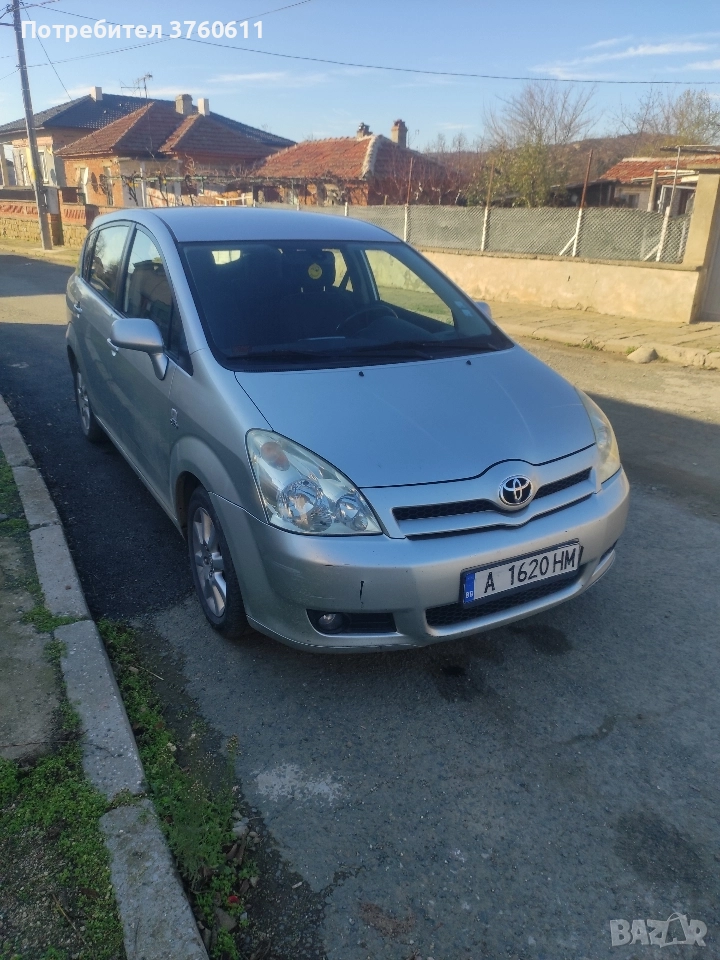 Тойота Корола версо цяла за части!, снимка 1
