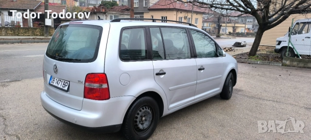 VW Touran 1.9TDI 90 hp 6 скорости, снимка 4 - Автомобили и джипове - 52730443