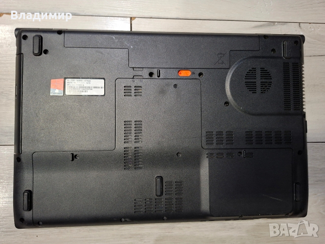 Acer Aspire V3-772G-i7 4702MQ/16гб/256гб msata+1TB/GTX760М-2гб, снимка 11 - Лаптопи за игри - 53199262