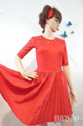 Червена детска рокля за спортни танци с дантела