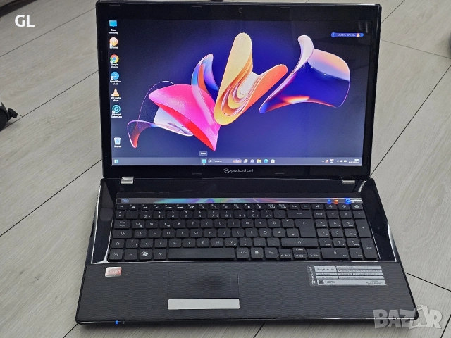 Packard bell 17,3 led , снимка 3 - Лаптопи за дома - 52802931