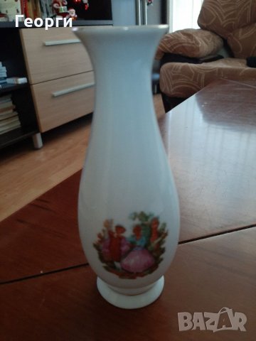 Порцеланова ваза, снимка 1 - Вази - 34993586