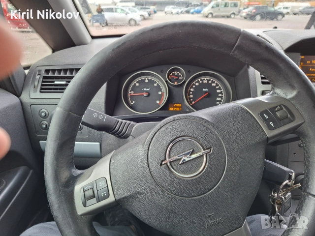 Опел Зафира 1.9 120 коня, снимка 8 - Автомобили и джипове - 52358125