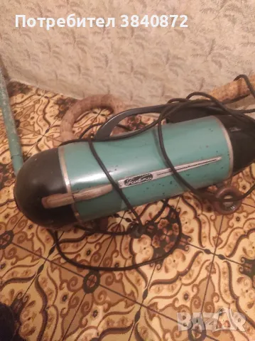 ретро прахосмукачка , снимка 3 - Антикварни и старинни предмети - 48775804