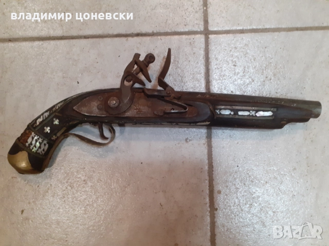 Красив автентичен кремъчен пистолет от 19 век,пищов,оръжие