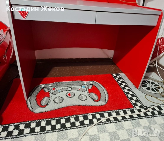 Продавам Детско легло с матрака и Детско бюро. , снимка 7 - Мебели за детската стая - 53395694