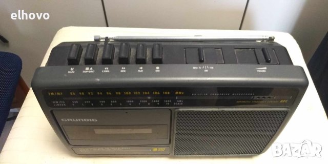 Радиокасетофон Grundig RR257, снимка 7 - Радиокасетофони, транзистори - 43363999